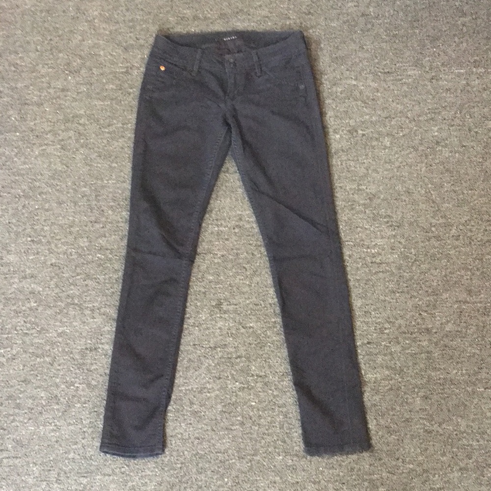 Hudson Black, skinny jean.